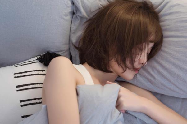 女生说肚子痛怎么高情商回复 让女生为你感动 聊天技巧 第2张-聊天技巧网 女生说肚子痛怎么高情商回复 让女生为你感动 聊天技巧 第2张